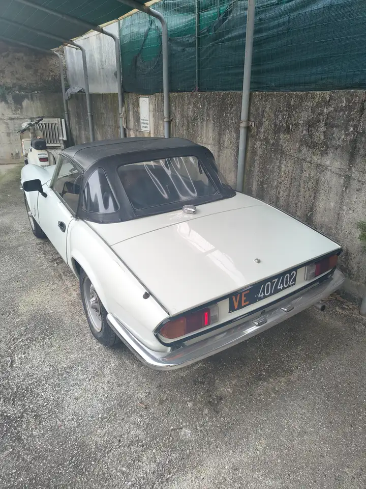 Triumph Spitfire 1500, foto 4