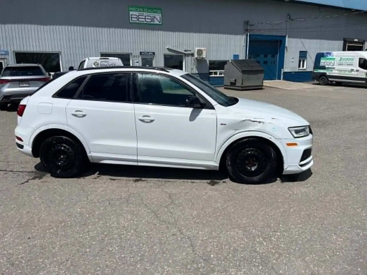 Audi Q3 снимка Audi Q3