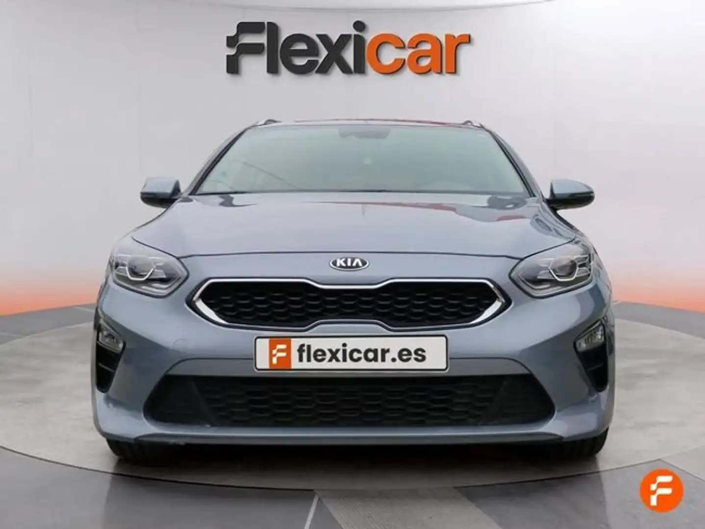 Kia Tourer 1.6 MHEV 100kW Tech DCT Gris - 2