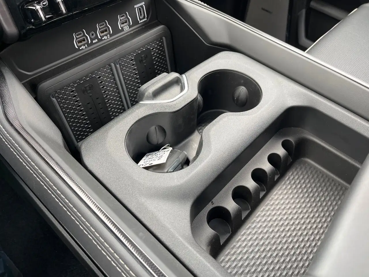 RAM 2500 снимка RAM 2500