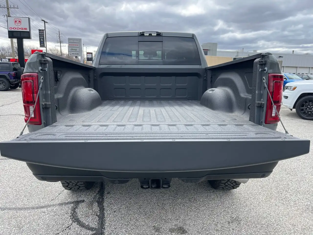 RAM 2500 снимка RAM 2500