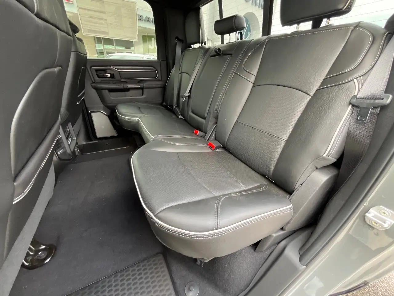 RAM 2500 снимка RAM 2500