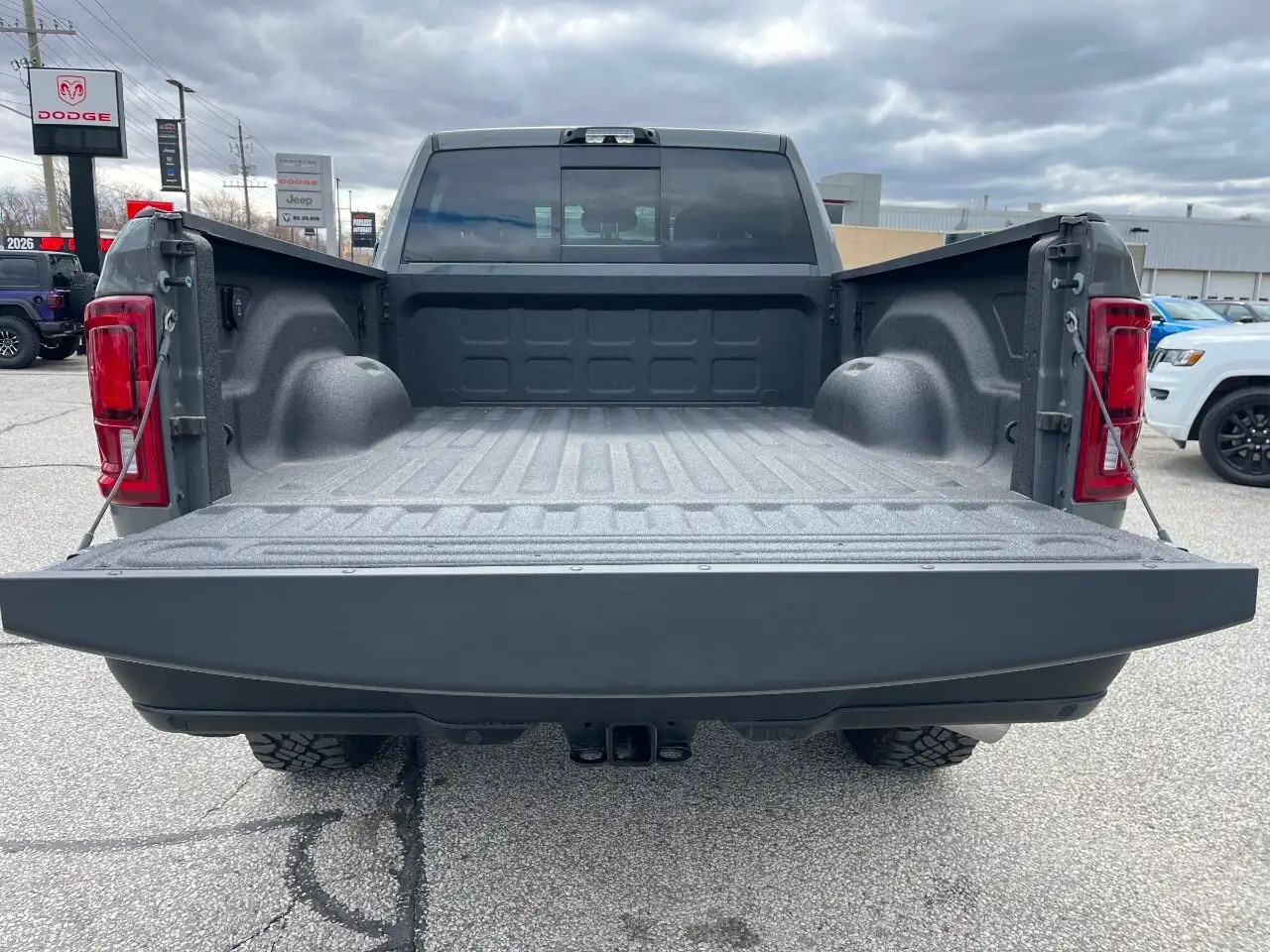 RAM 2500 снимка RAM 2500