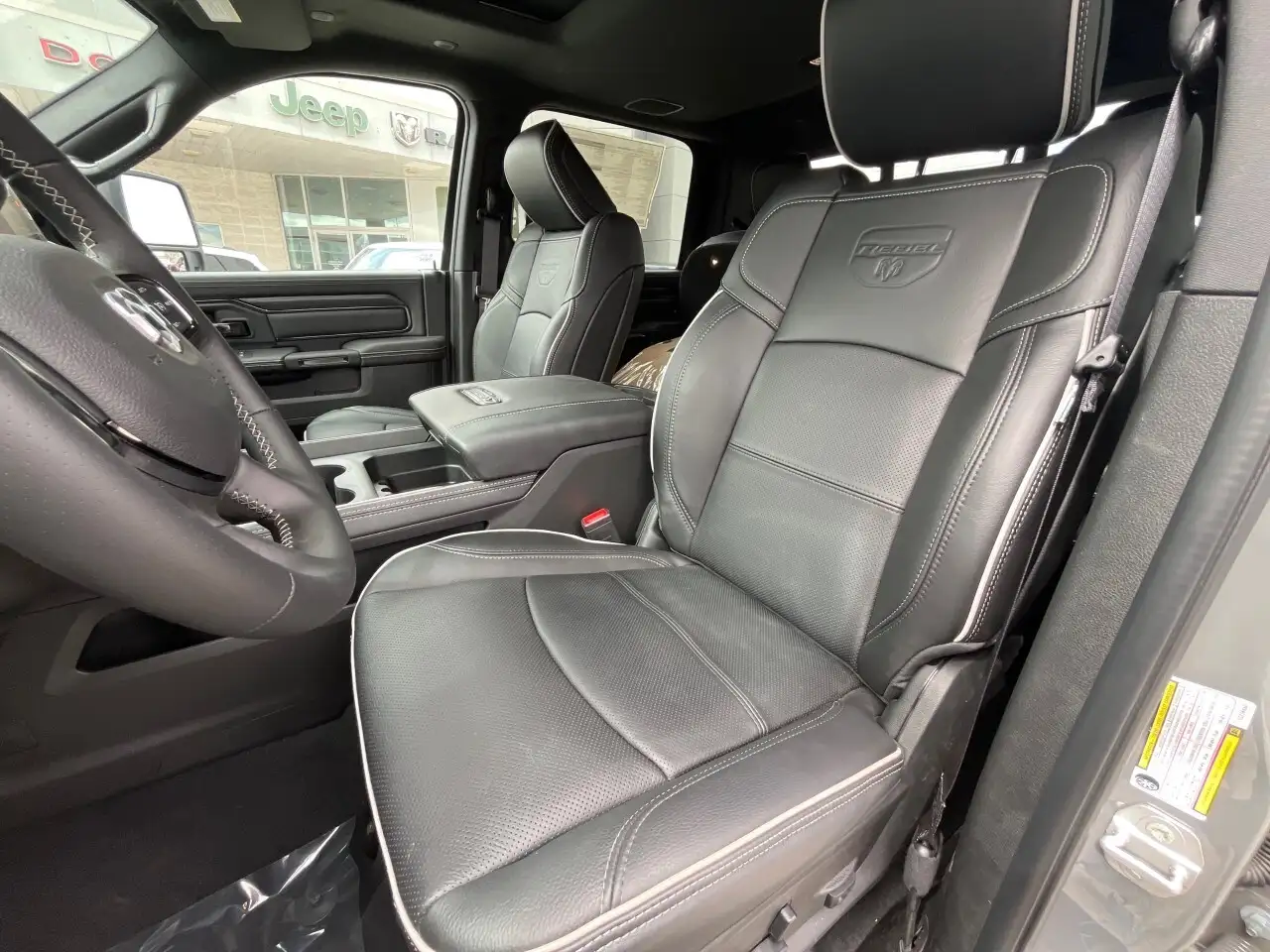 RAM 2500 снимка RAM 2500