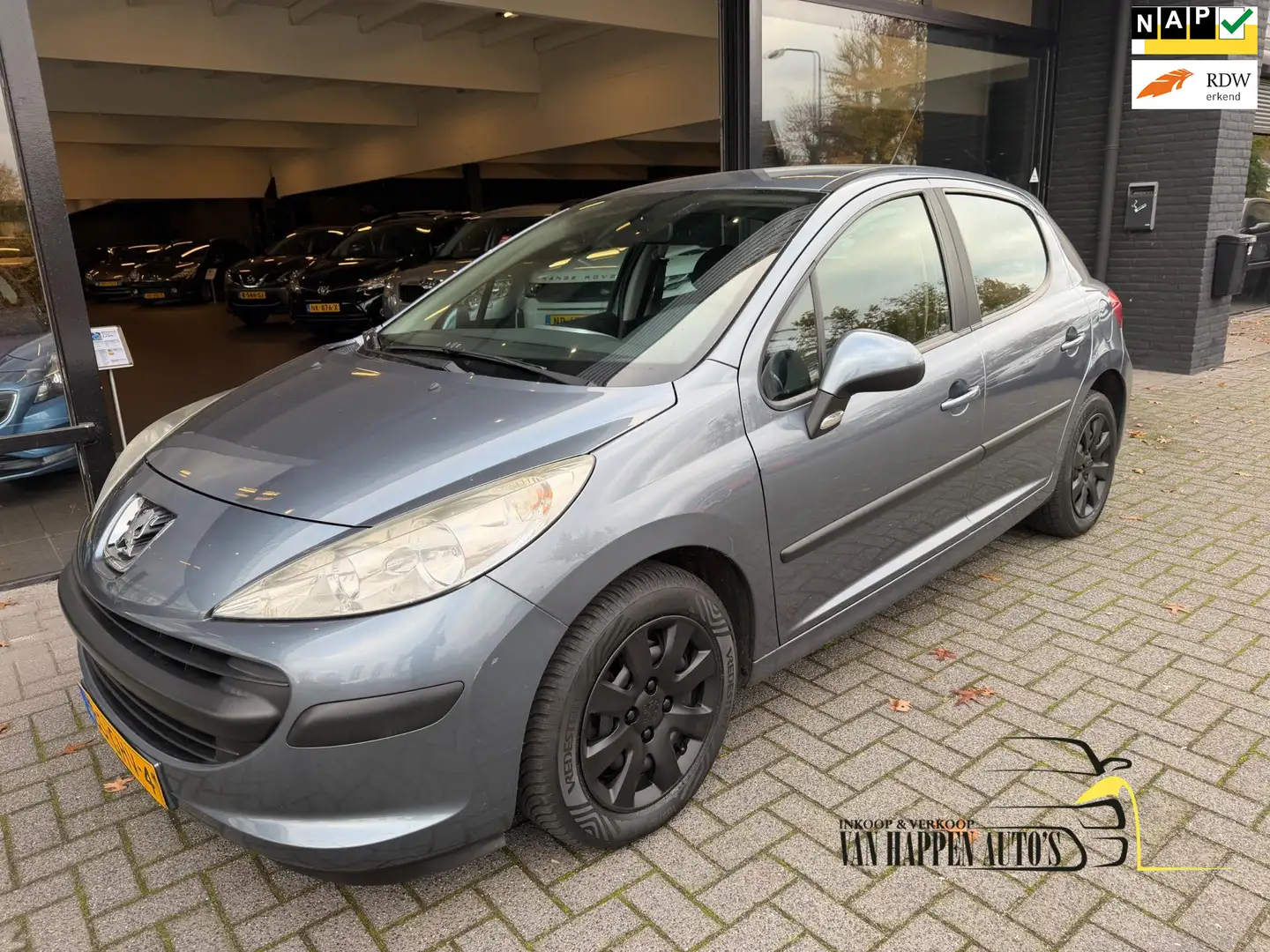 Peugeot 207 1.4 VTi Cool 'n Blue apk 9-2026 Grijs - 1