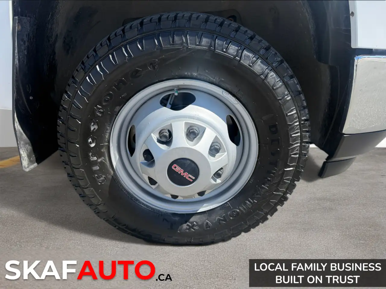 GMC Sierra 3500HD photo GMC Sierra 3500HD