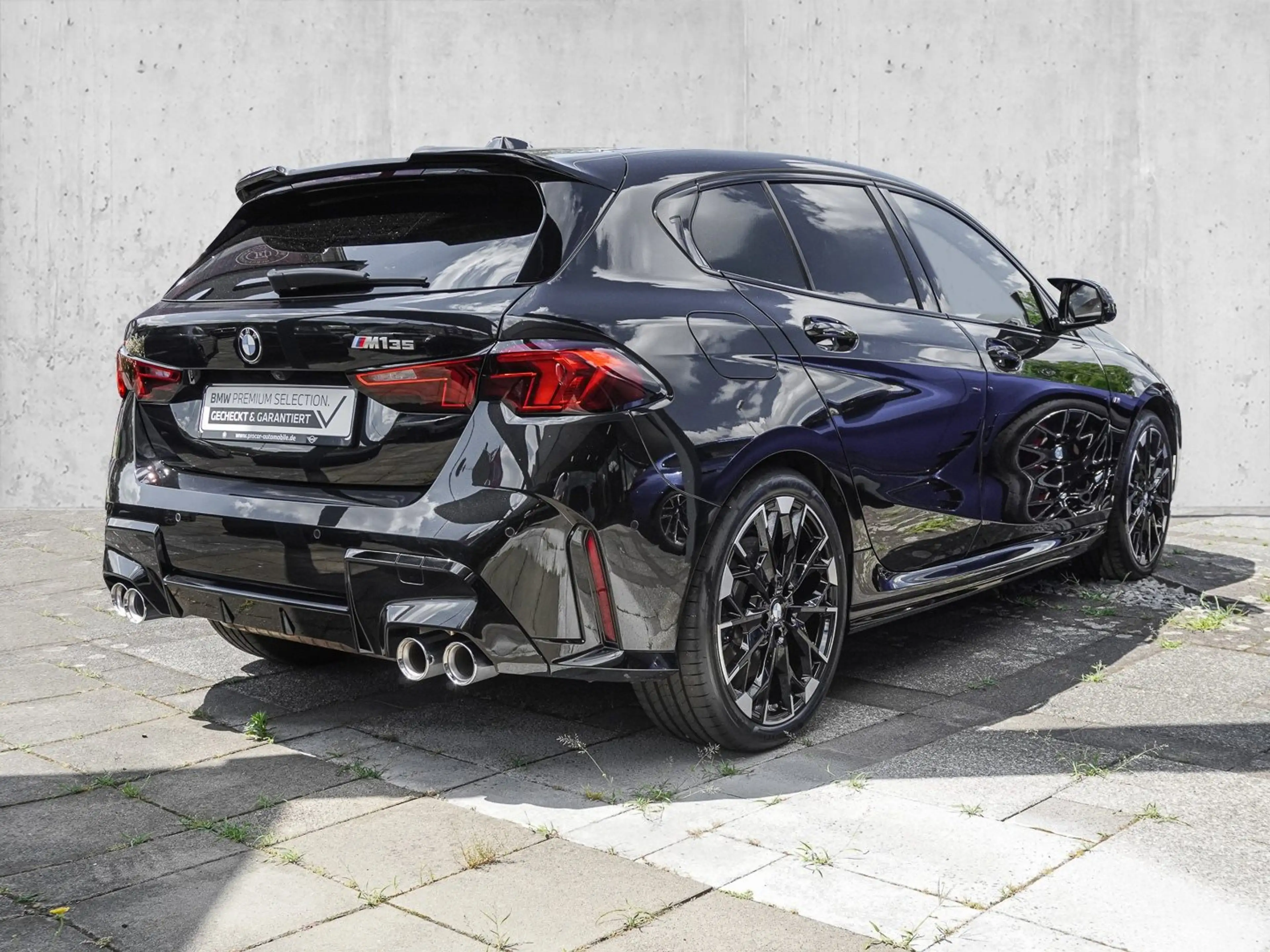 BMW 135 M135 xDrive — photo 2
