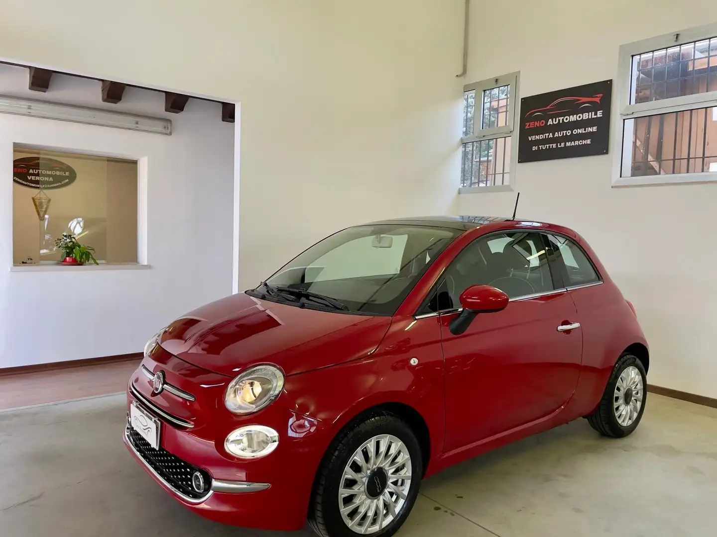 Fiat 500 1.2 Lounge/Clima Automatico/Tetto panoramico Rosso - 1