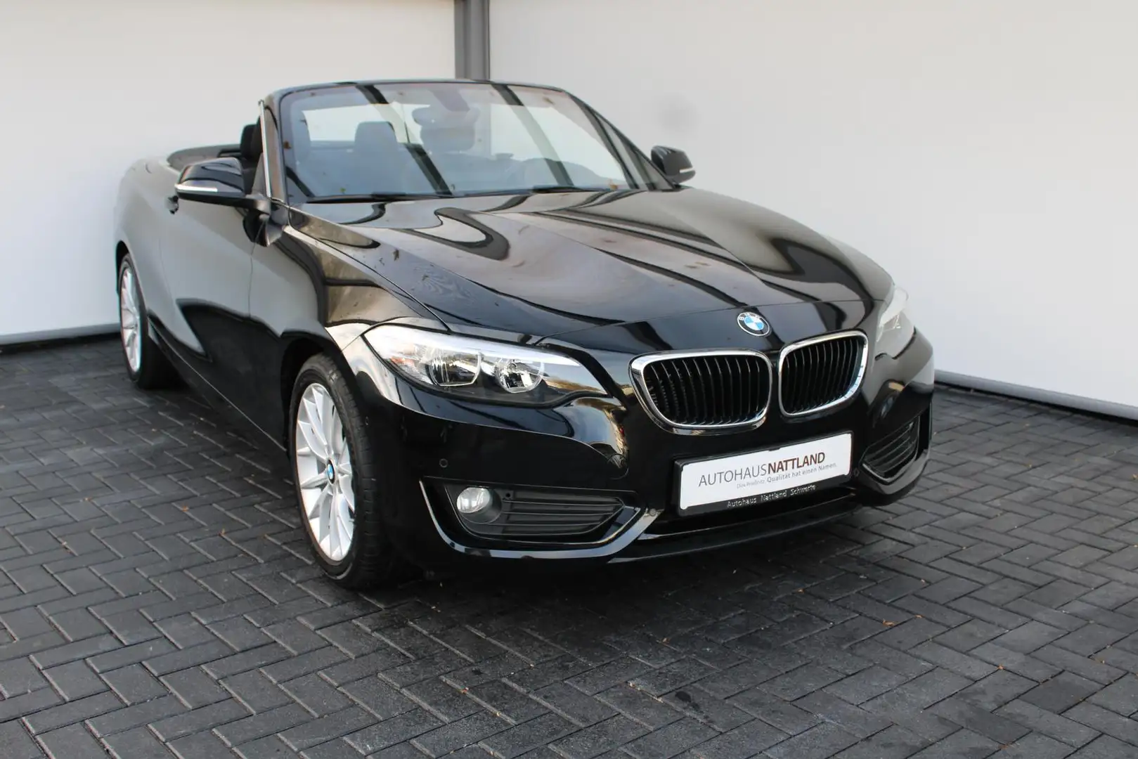 BMW 228 i Cabrio Autom. PDC Navi Bluetooth 1.Hd. Noir - 2
