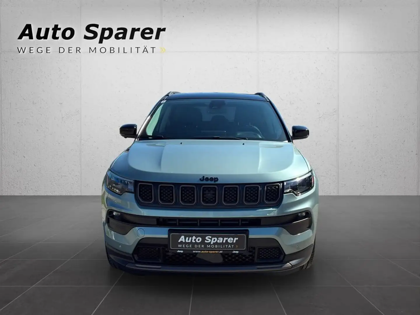 Jeep Compass 1.5 Multiair Upland T4 FWD DCT7 e-Hybrid Grün - 2