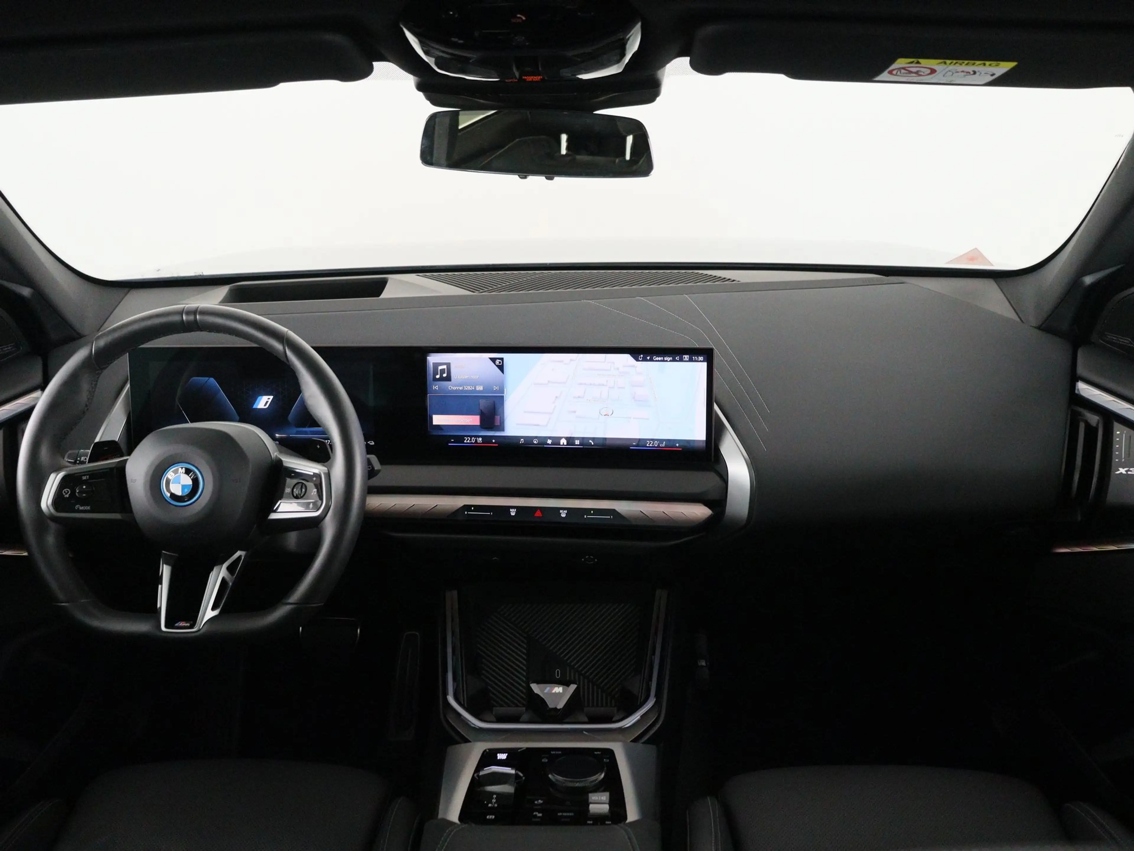 BMW X3 30e xDrive SoH 100% — photo 15
