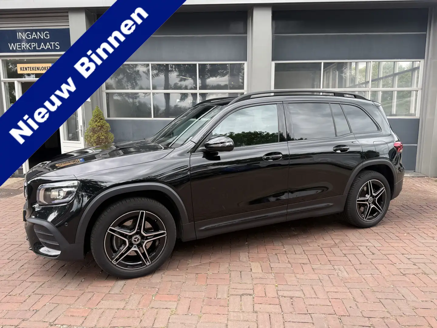 Mercedes-Benz GLB 200 Business Solution AMG 7p. 06-2021 171.851 KM Zwart - 1