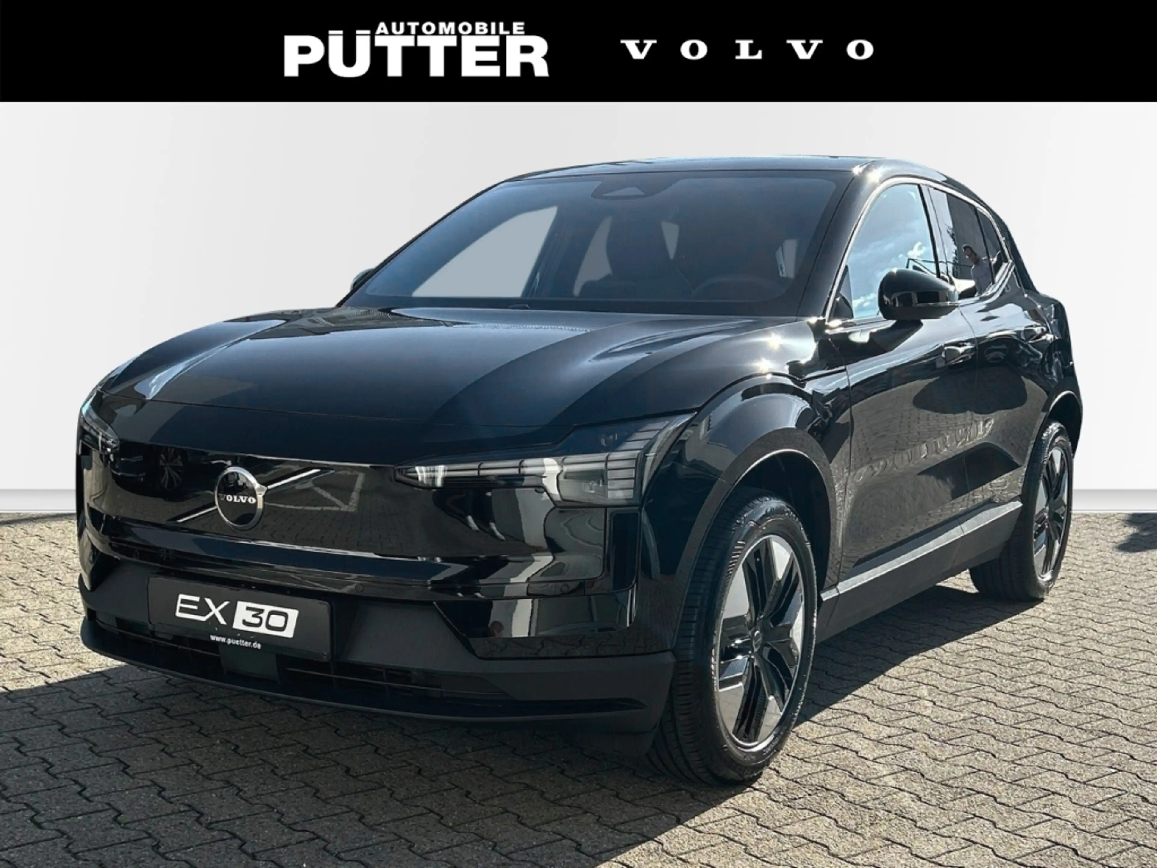 Volvo EX30 P5 Long Range Core 18'' SHZ ACC LED PDC DAB Rückfa