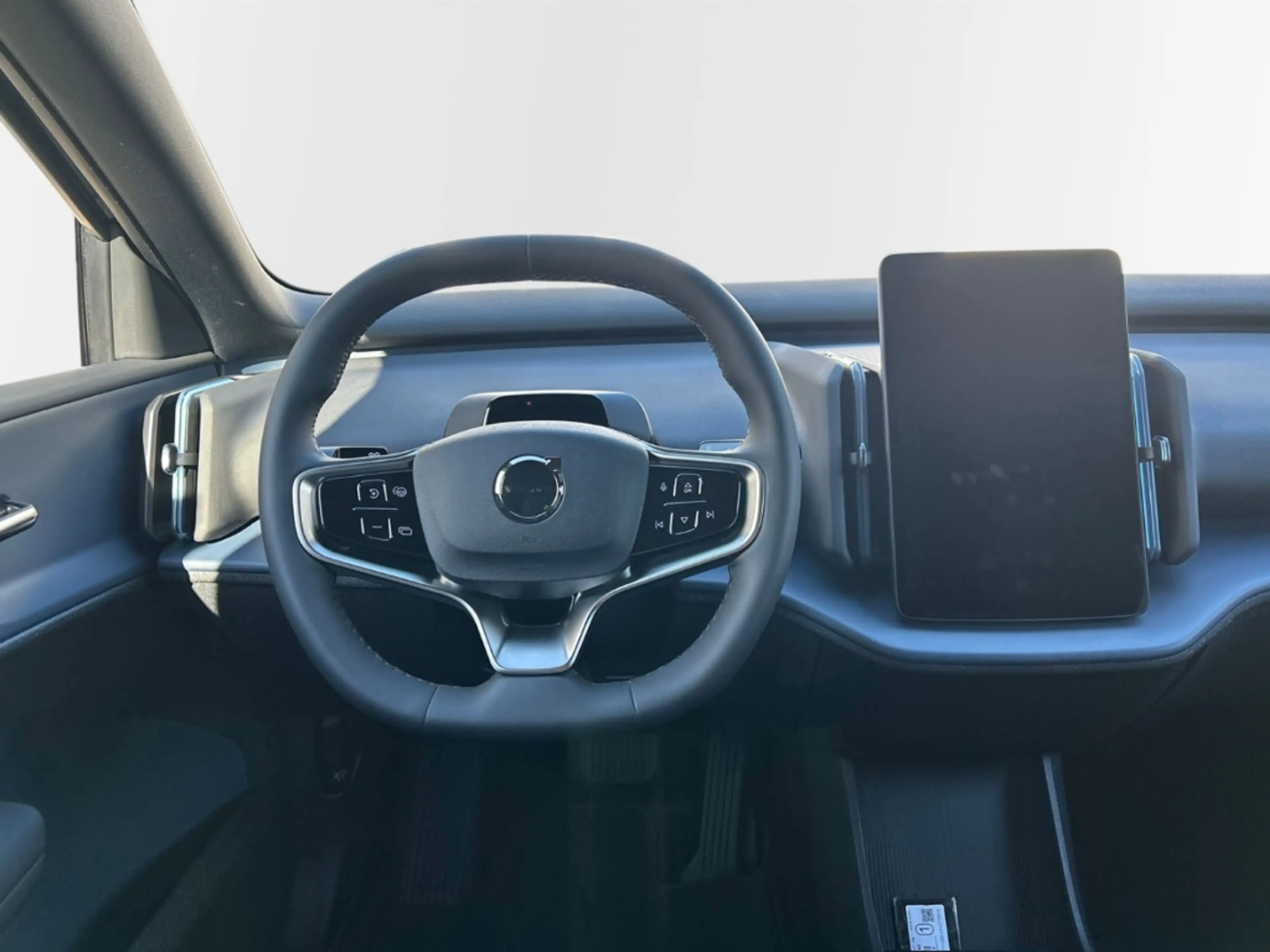 Volvo EX30 P5 Long Range Core 18'' SHZ ACC LED PDC DAB Rückfa — photo 13