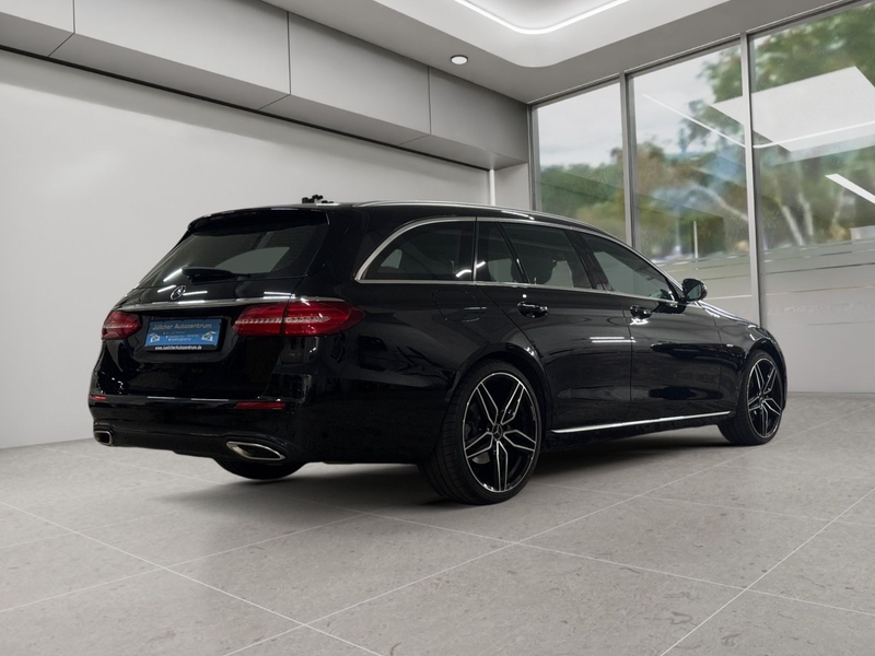 Mercedes-Benz E 200 T-Modell Aut., 2.Hand, Scheckheft — photo 3