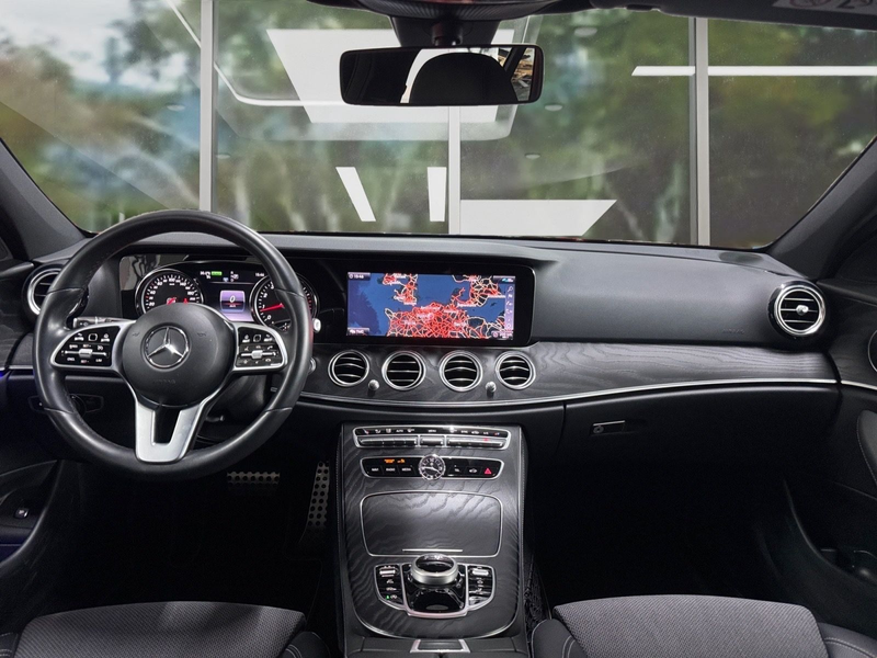 Mercedes-Benz E 200 T-Modell Aut., 2.Hand, Scheckheft — photo 9