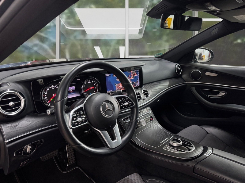 Mercedes-Benz E 200 T-Modell Aut., 2.Hand, Scheckheft — photo 11