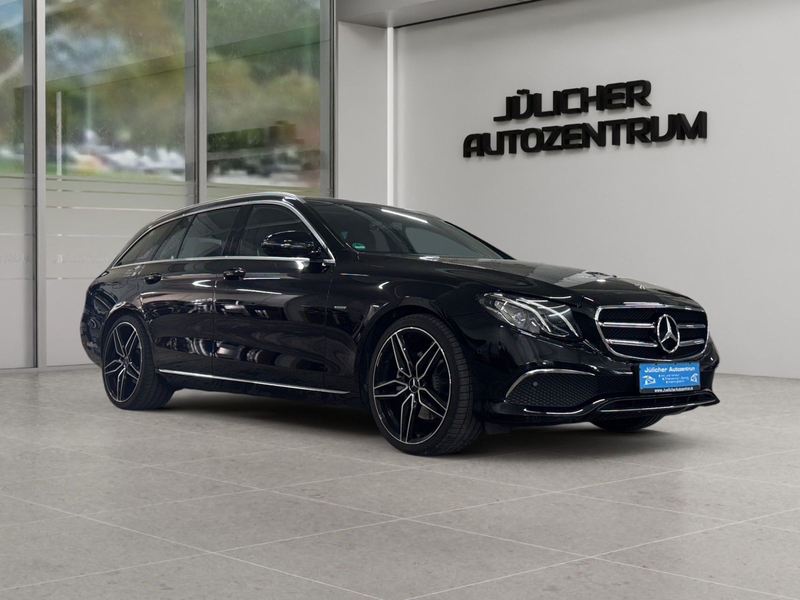 Mercedes-Benz E 200 T-Modell Aut., 2.Hand, Scheckheft