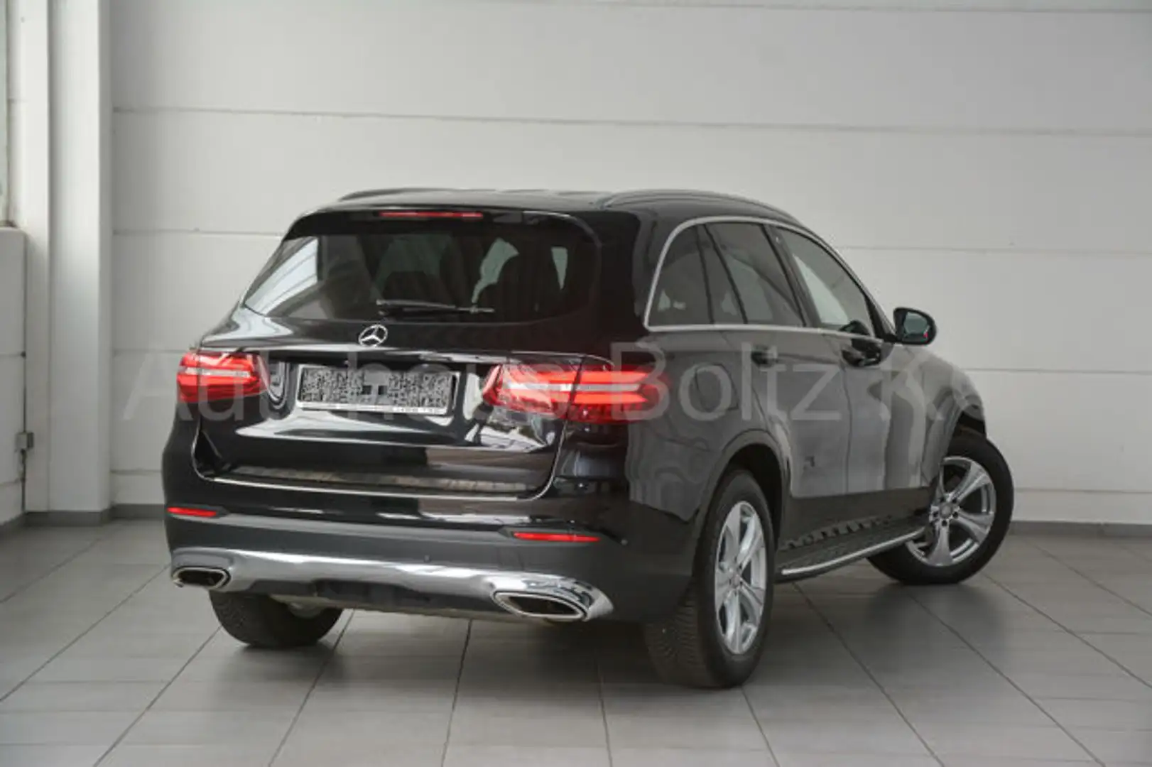 Mercedes-Benz GLC 250 4M Navi Klimaa. Parkass. Kamera Distronic Schwarz - 2
