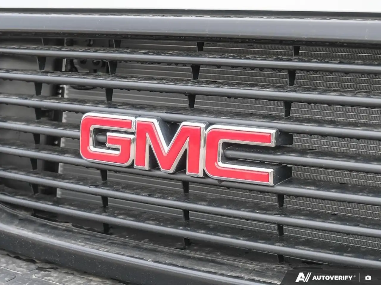 GMC Savana снимка GMC Savana