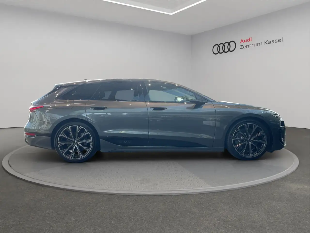 Audi S6 e-tron Navi Pano AHK HuD Matrix MMI B&O 8