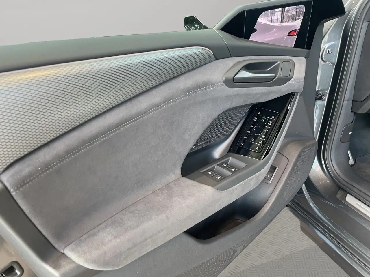 Audi S6 e-tron Navi Pano AHK HuD Matrix MMI B&O 16