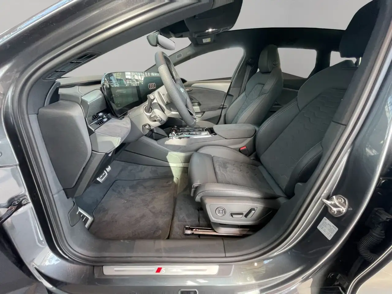 Audi S6 e-tron Navi Pano AHK HuD Matrix MMI B&O 11