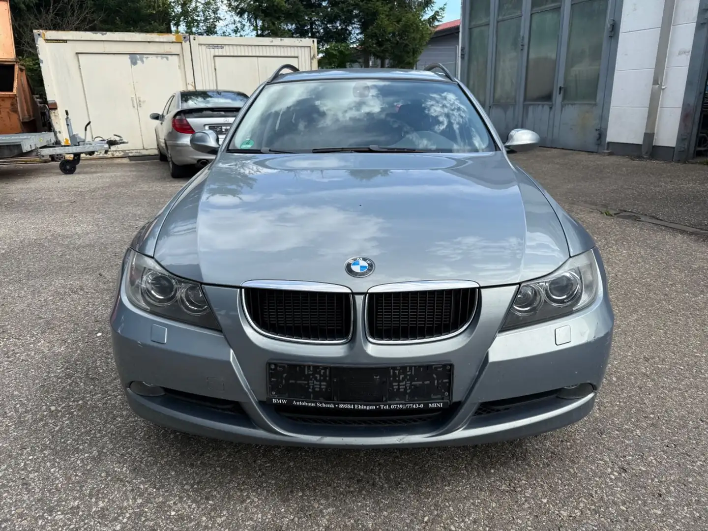 BMW 318 Touring 318d,Xenon,Ahk,Hinterachse durchgerostet Argintiu - 2