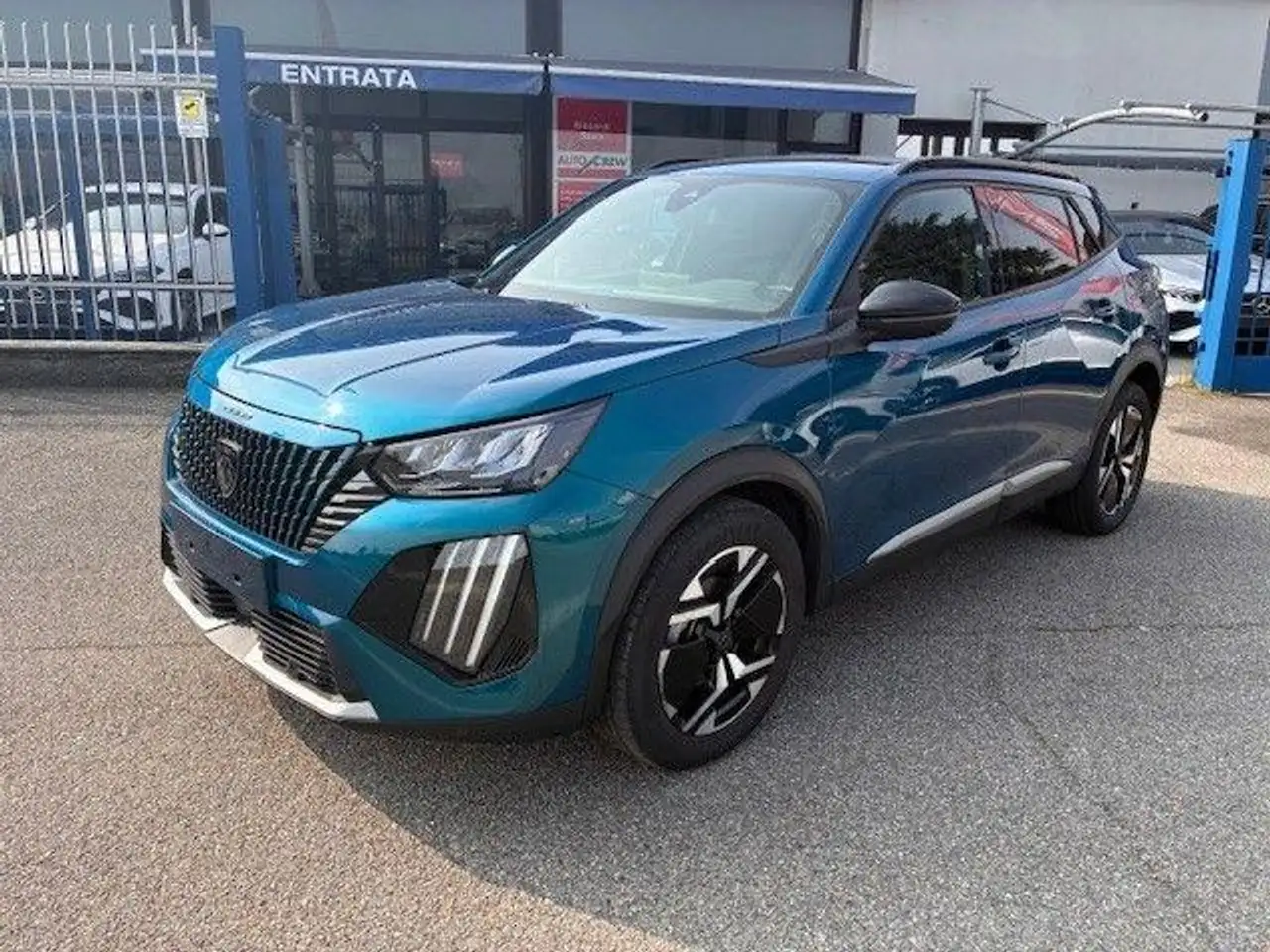 Peugeot 2008 PureTech 100 S&S Allure 5