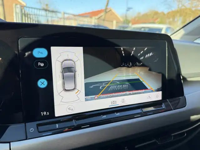 Volkswagen Golf view 14