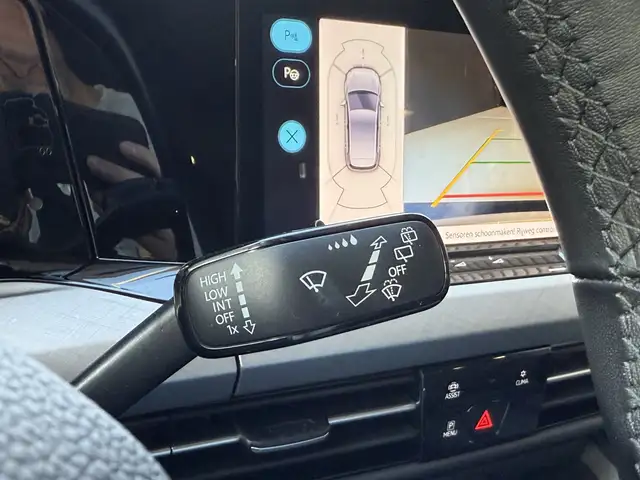 Volkswagen Golf view 22