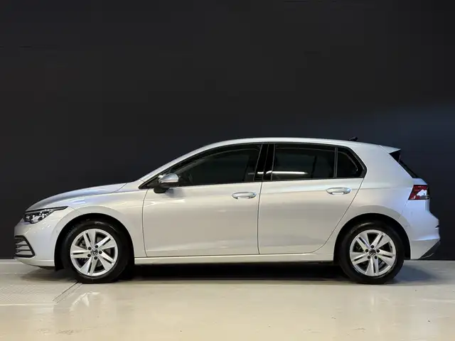 Volkswagen Golf view 3