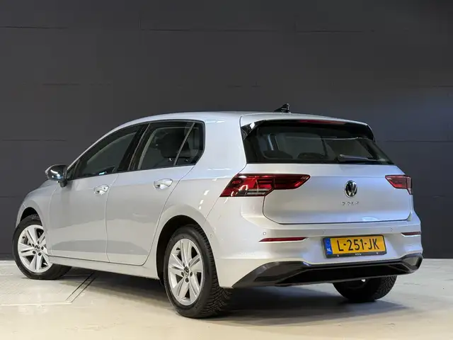 Volkswagen Golf view 6
