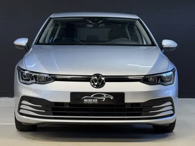 Volkswagen Golf view 4