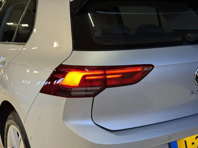 Volkswagen Golf view 27