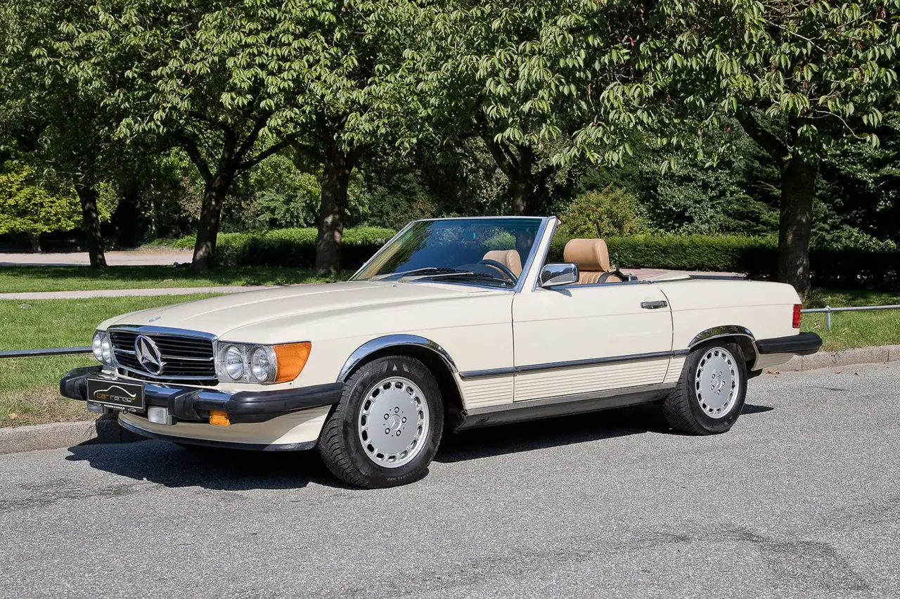 Mercedes-Benz SL 560