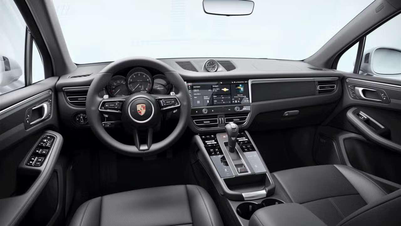 2026 Porsche Macan AWD thumb 9