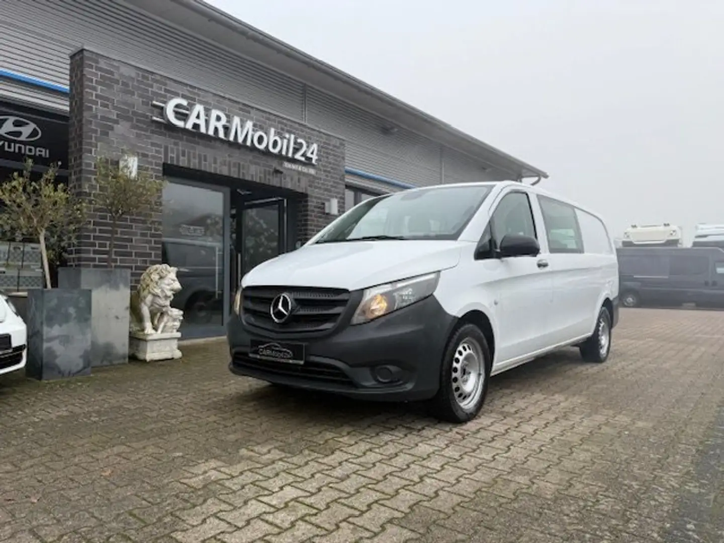 Mercedes-Benz Vito 119 CDI Tourer Extralang Aut. 5-Sitzer* Weiß - 1