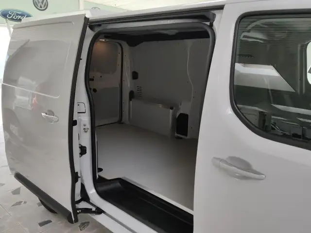 Opel Vivaro view 9