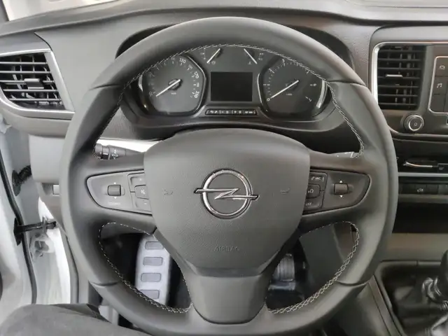 Opel Vivaro view 13
