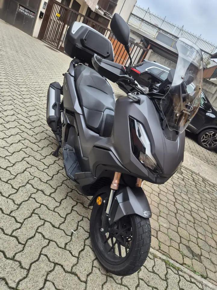 Honda ADV 350