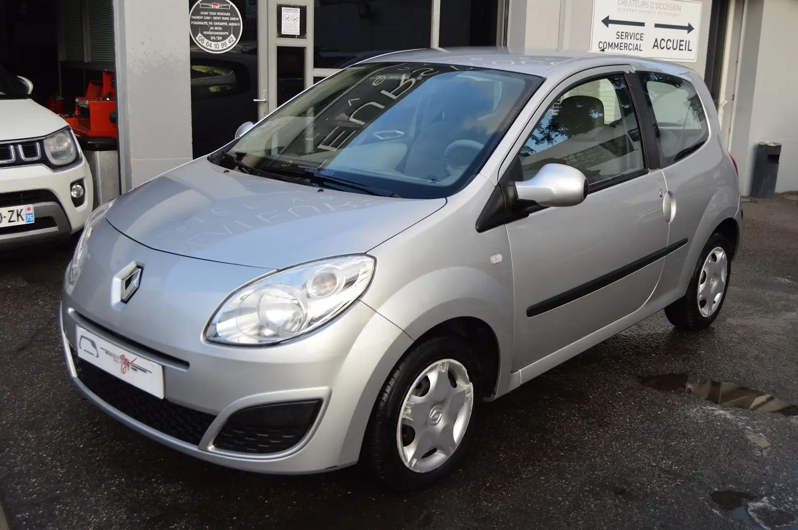 Renault Twingo 1.2 16V 75CH DYNAMIQUE QUICKSHIFT Grau - 1