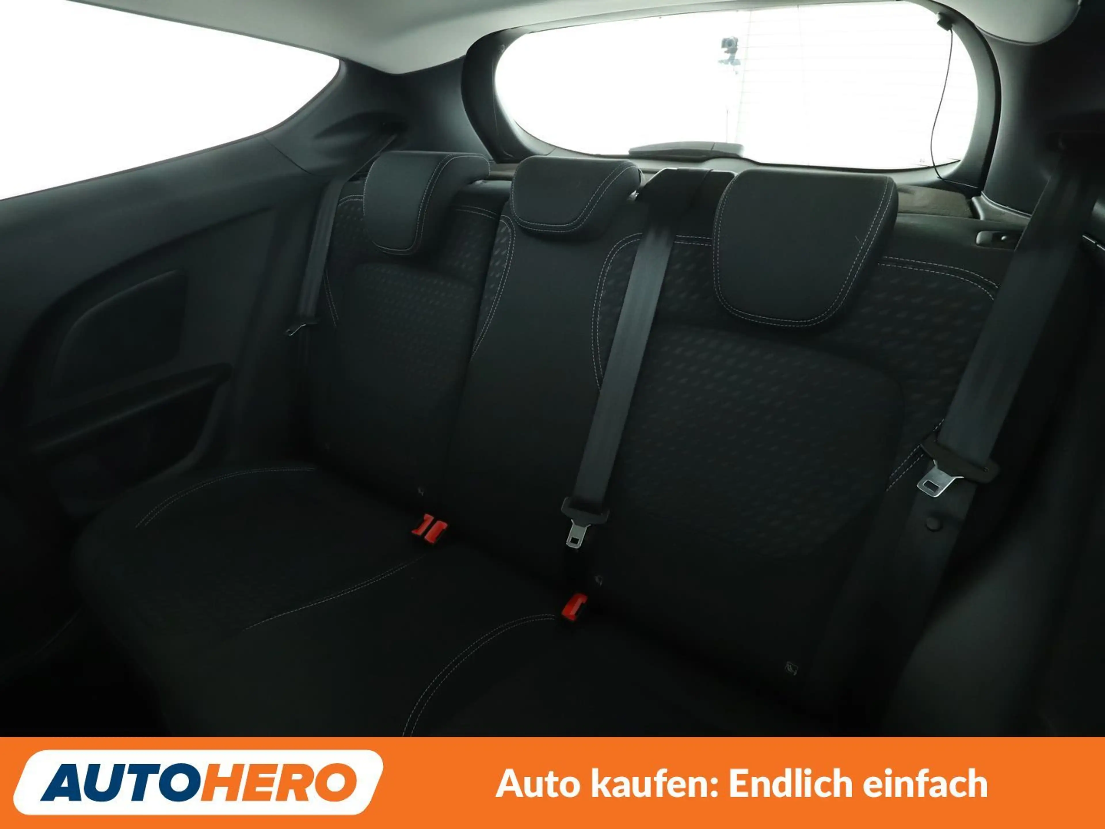 Ford Fiesta 1.0 EcoBoost Titanium — photo 14
