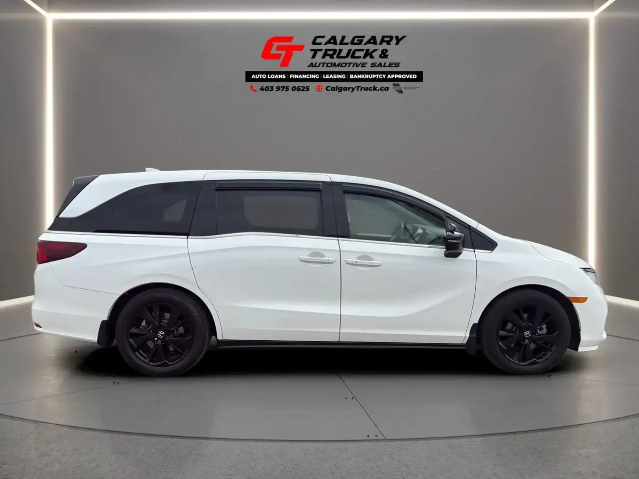 Honda Odyssey снимка Honda Odyssey