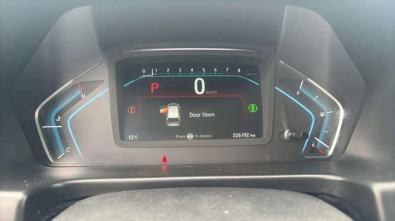Honda Odyssey снимка Honda Odyssey