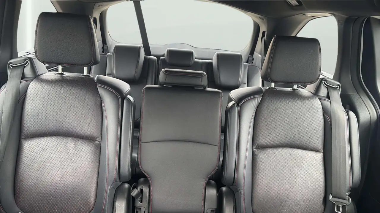 Honda Odyssey снимка Honda Odyssey