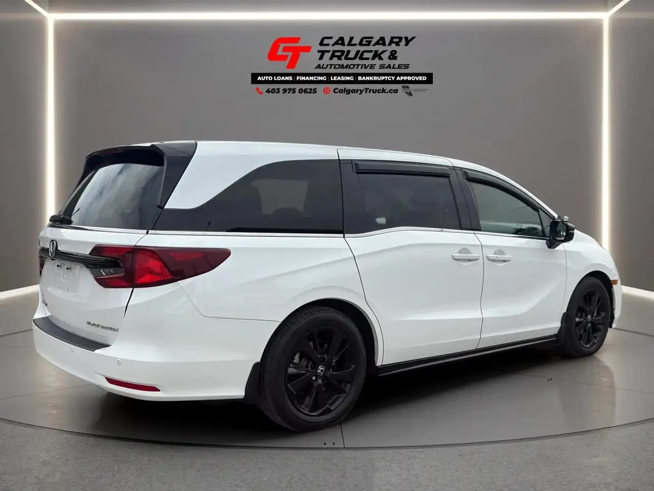 Honda Odyssey снимка Honda Odyssey