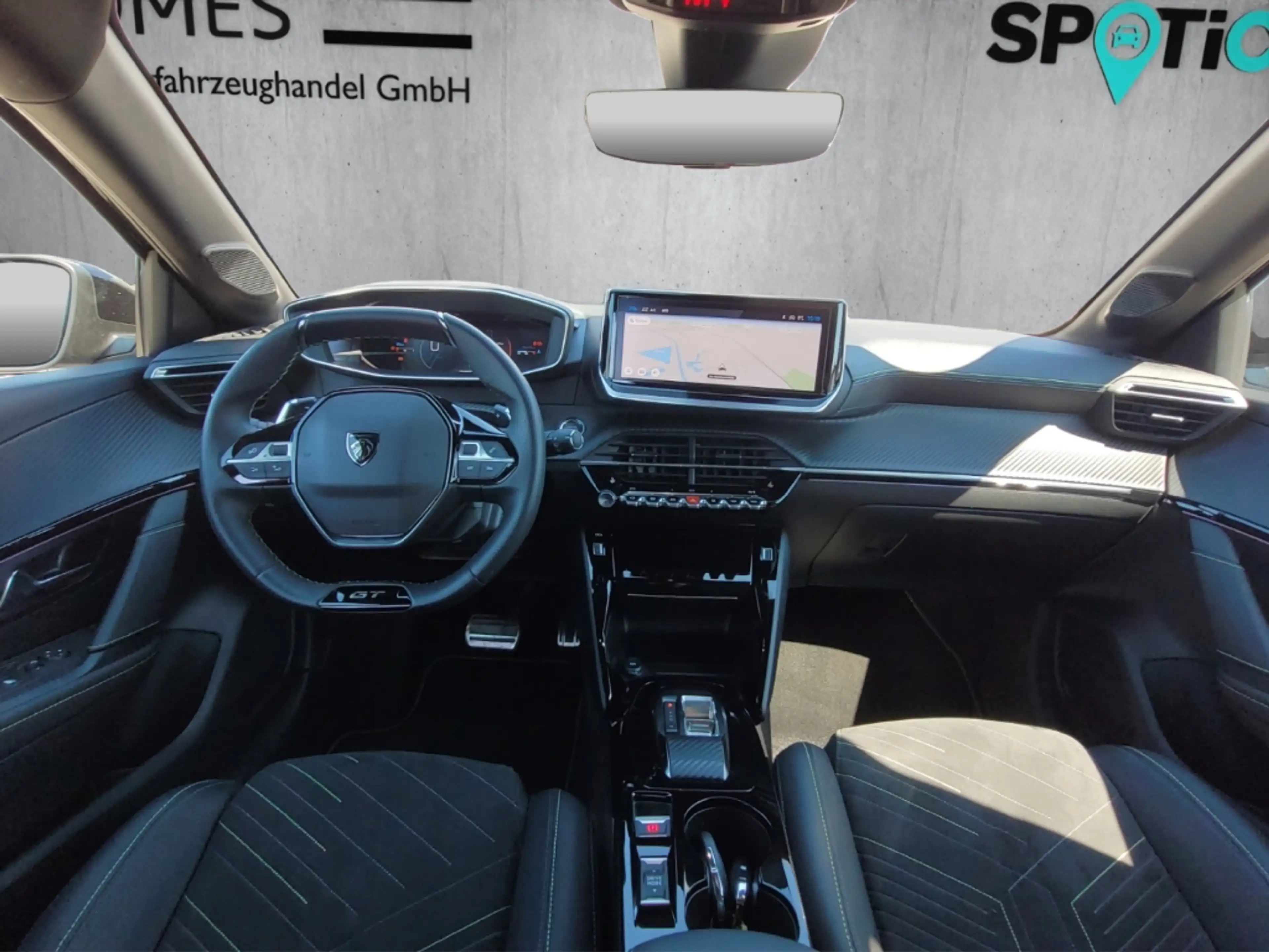 Peugeot 208 GT HYBRID 100 LED CarPlay DAB+ Kamera Keyless+ — photo 12