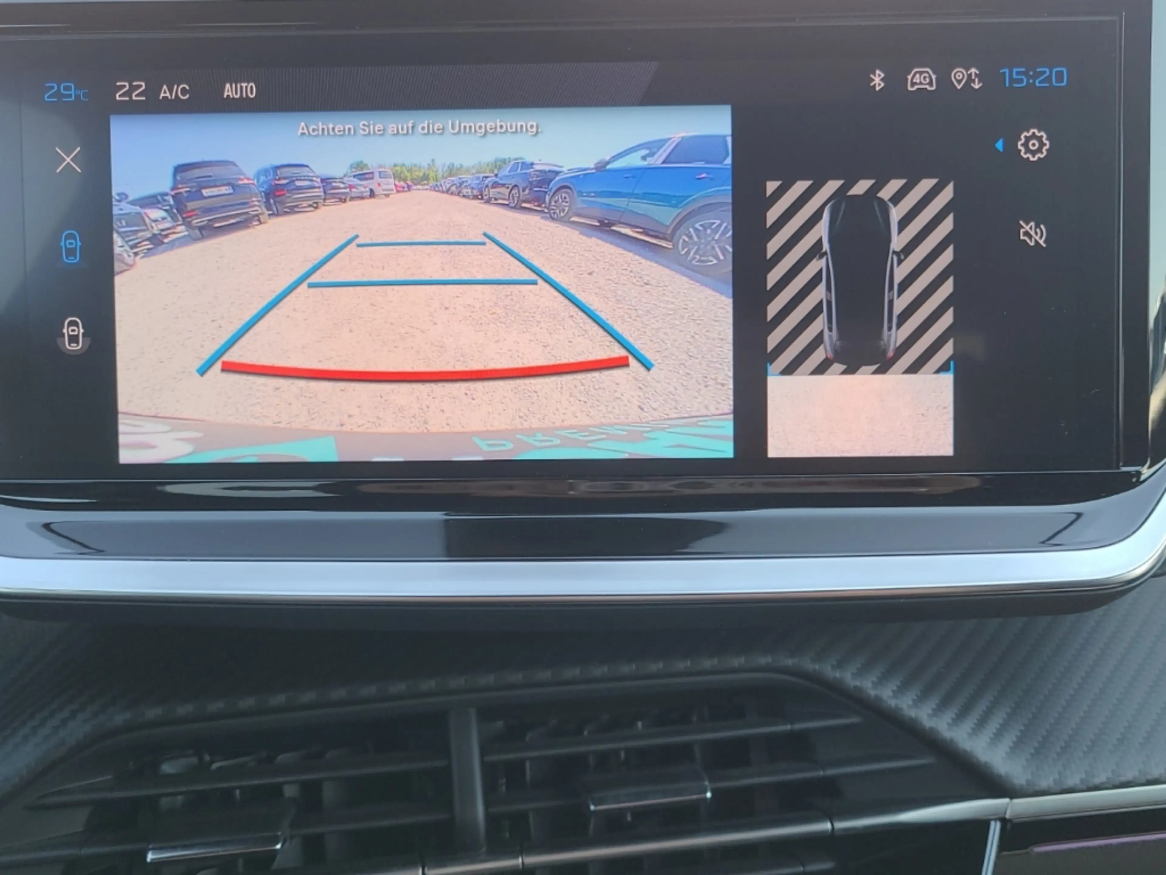 Peugeot 208 GT HYBRID 100 LED CarPlay DAB+ Kamera Keyless+ — photo 18
