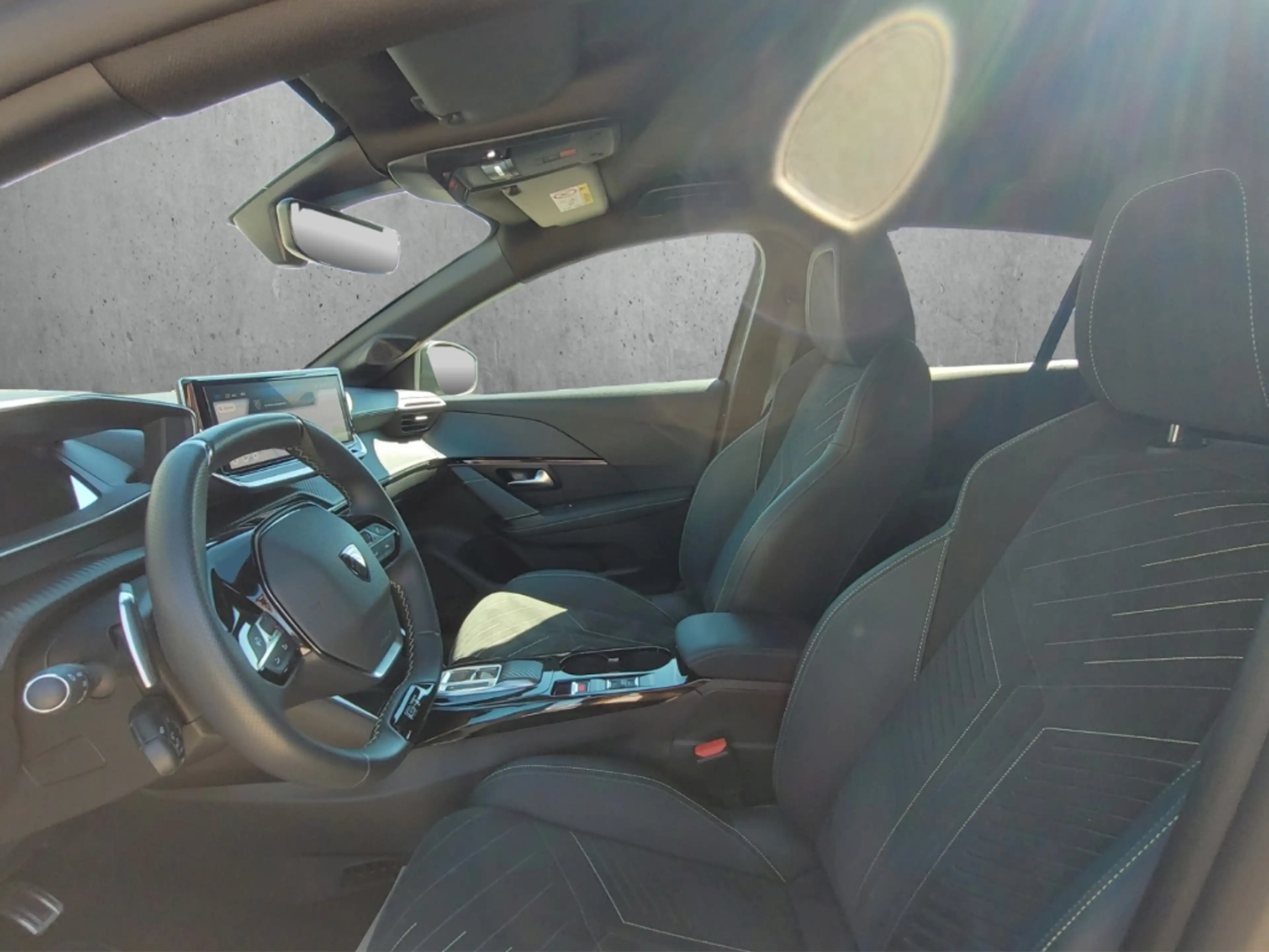 Peugeot 208 GT HYBRID 100 LED CarPlay DAB+ Kamera Keyless+ — photo 9